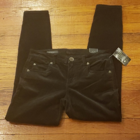 Kut from the Kloth Diana Skinny black corduroy pants - Picture 3 of 6